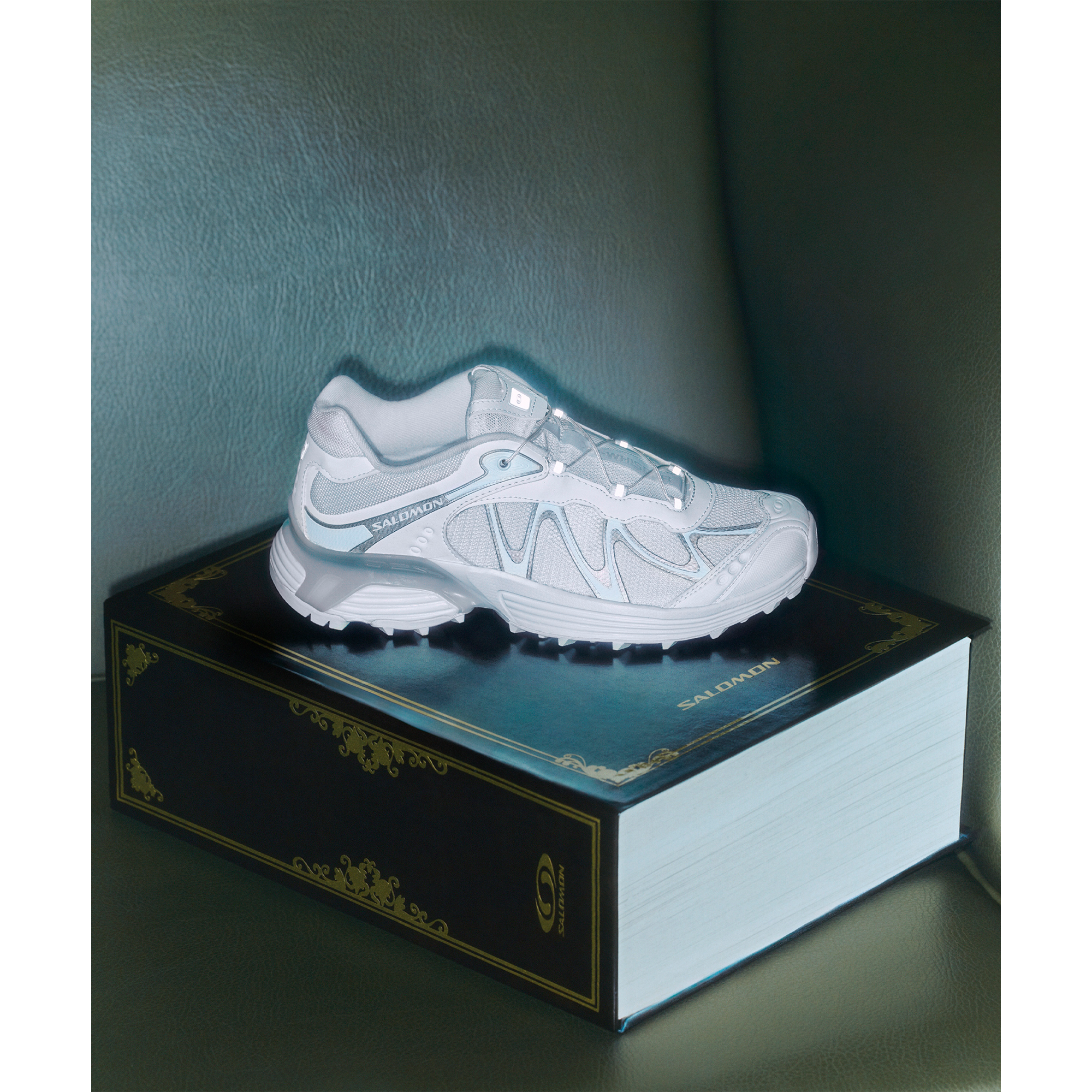 #Color_Blanco / Gris