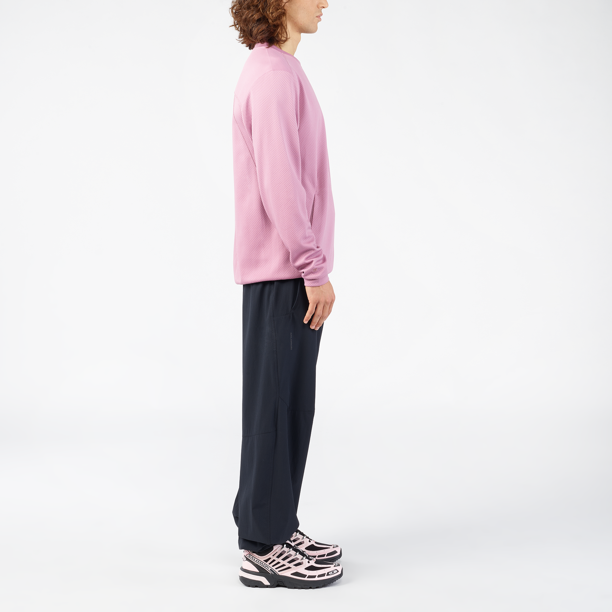 #Color_Black / Icy Pink / Black