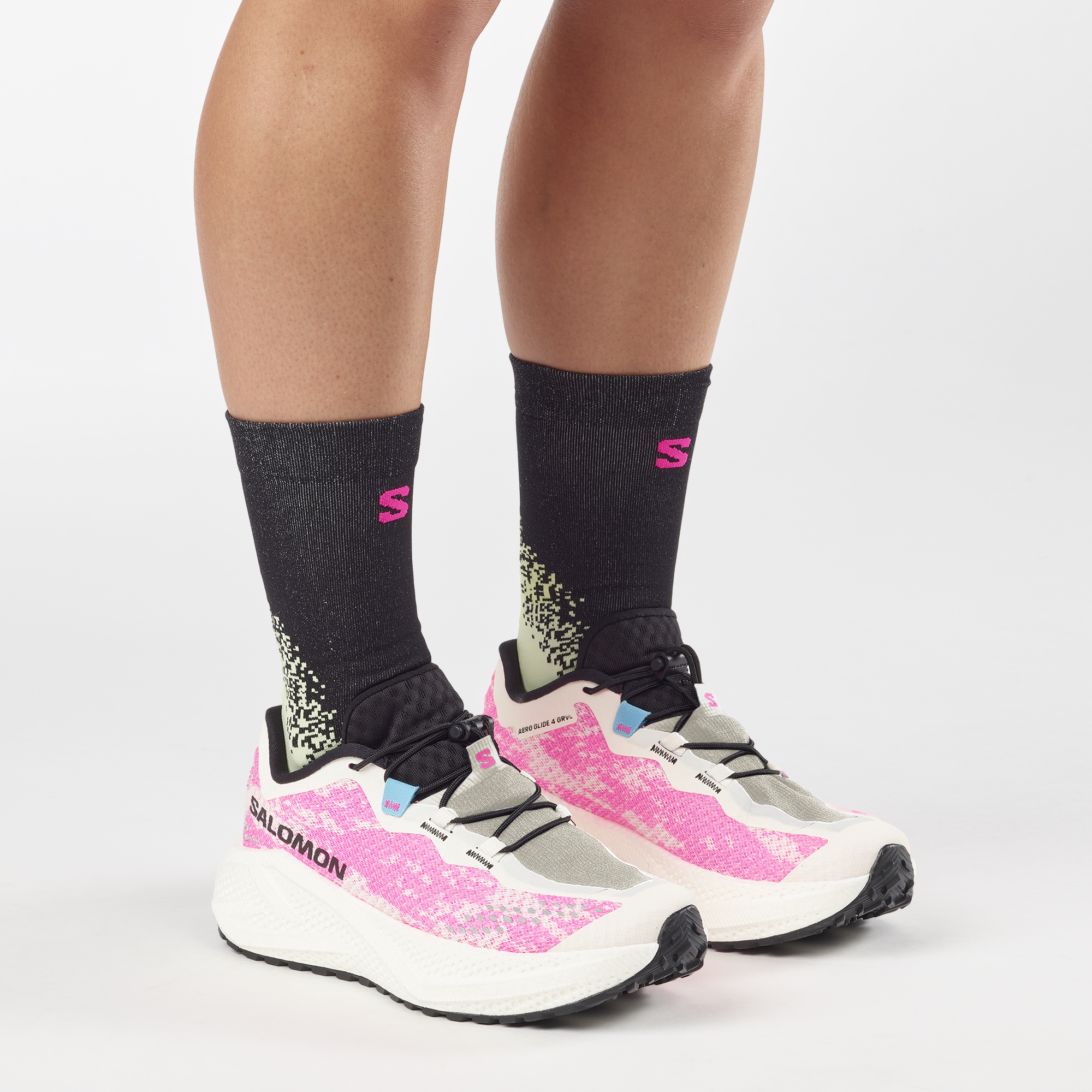#Color_Vanilla Ice / Knockout Pink / Black