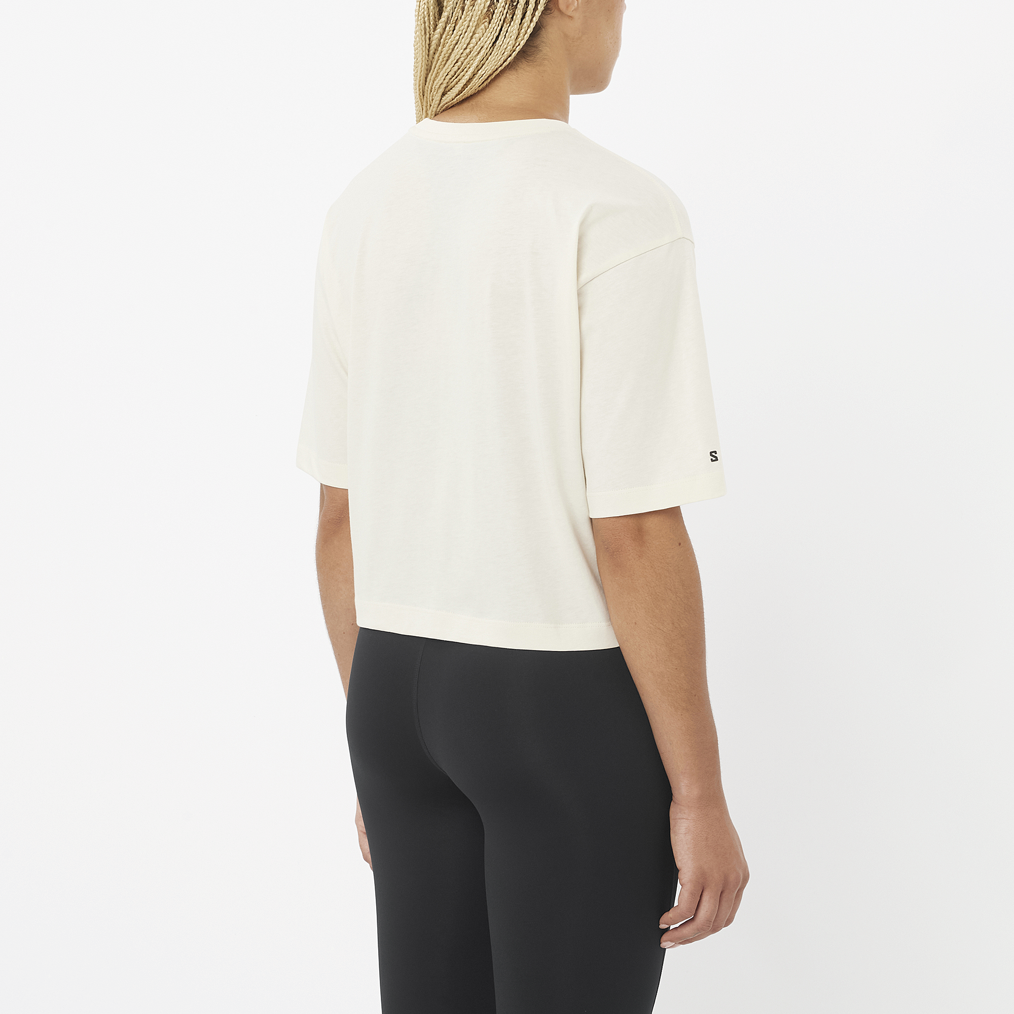 #Color_Whisper White