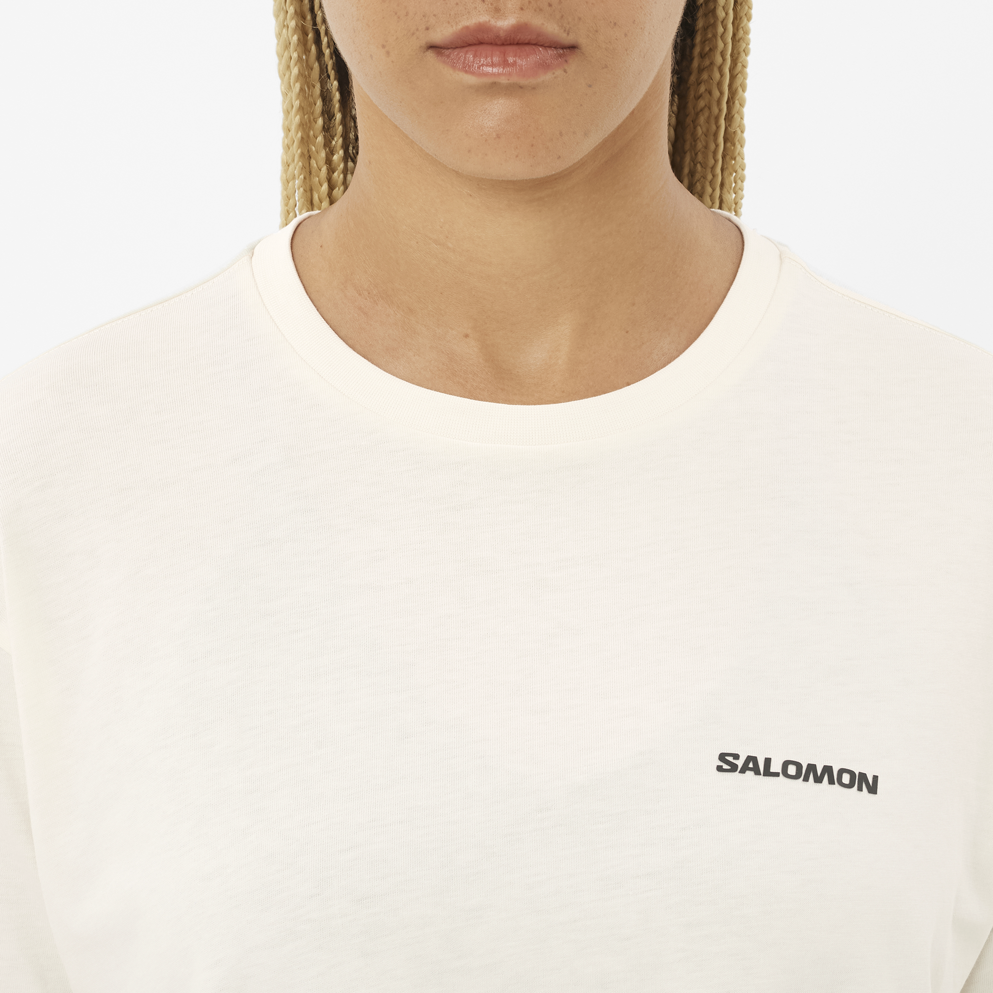 #Color_Whisper White