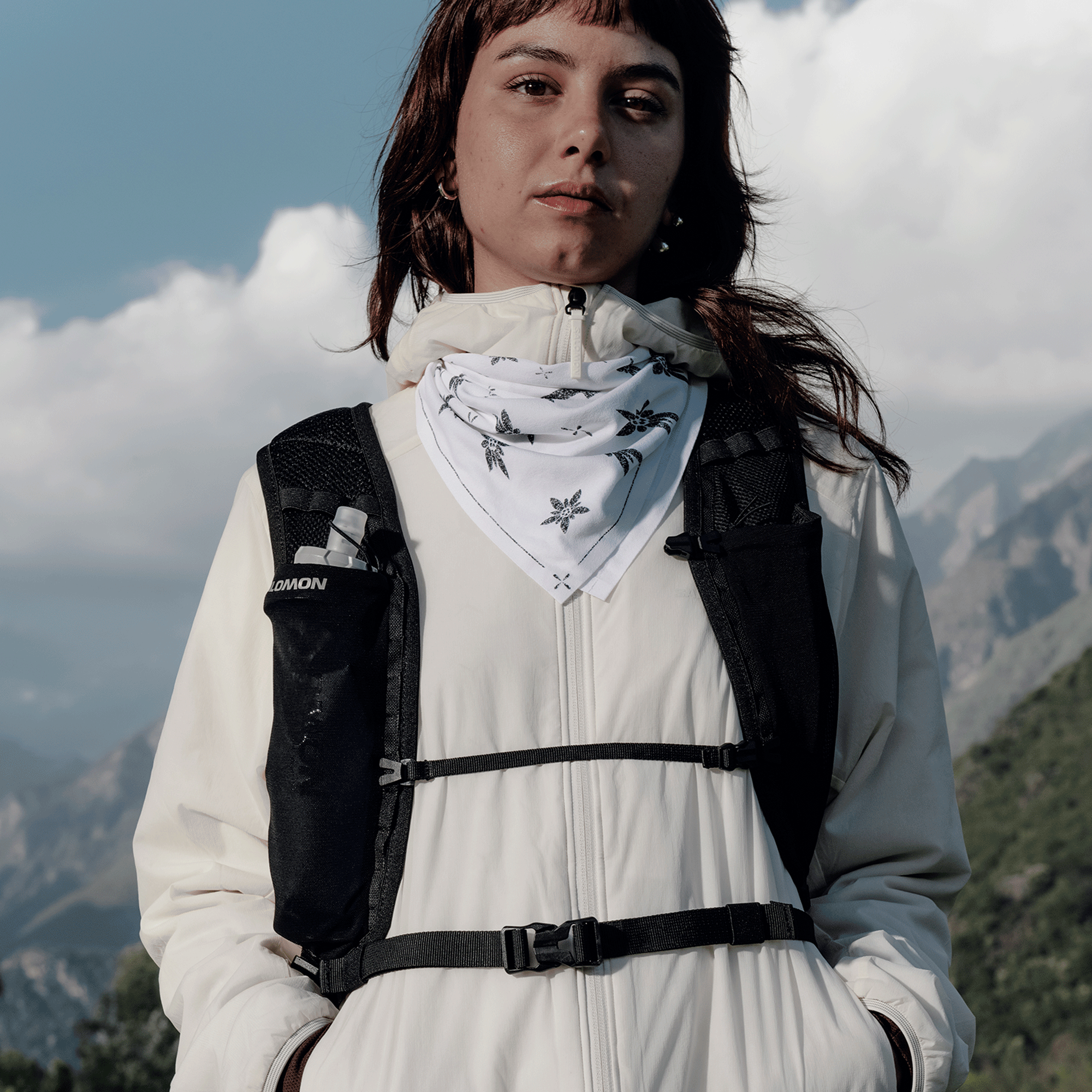 #Color_Whisper White