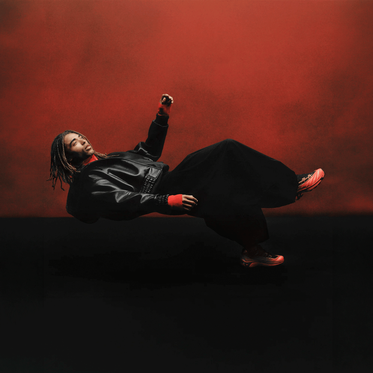 #Color_Black / Fiery Red / White