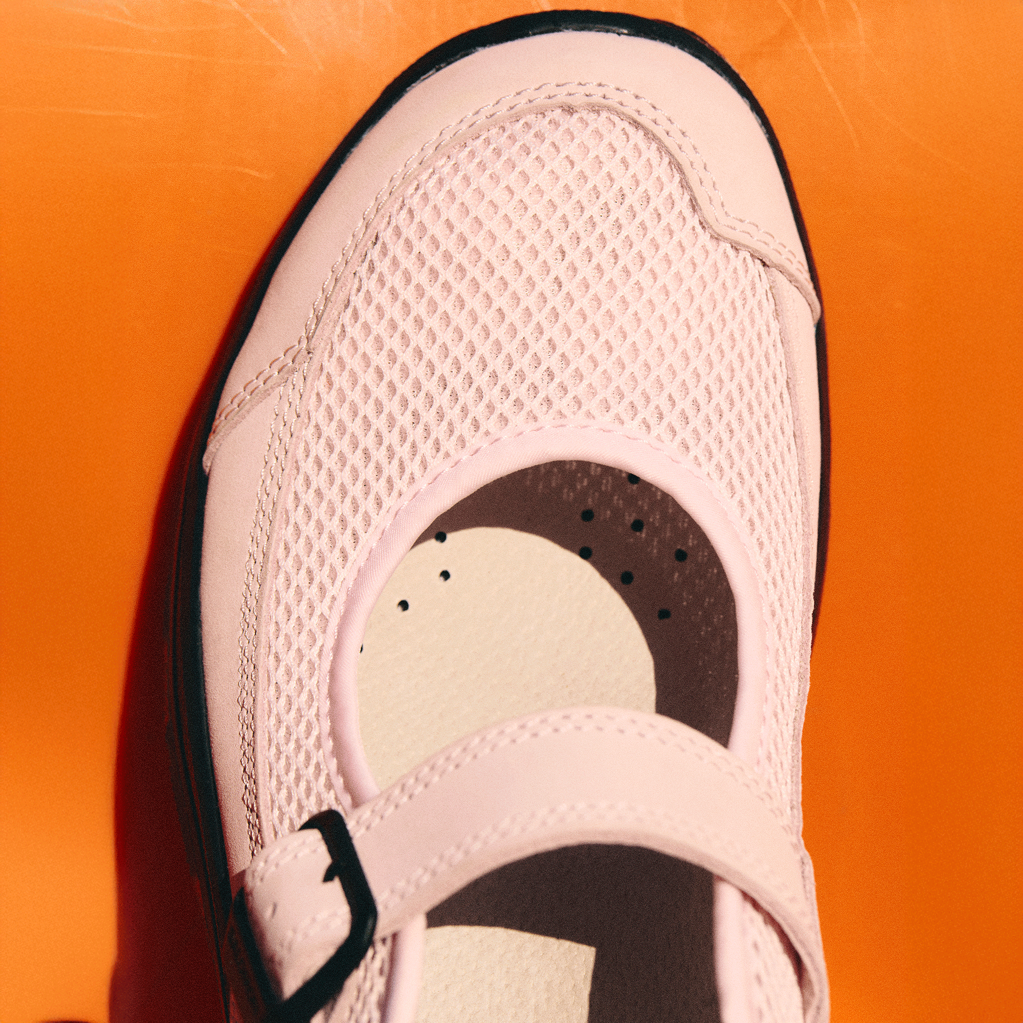 #Color_Icy Pink / Black / Ftw Silver
