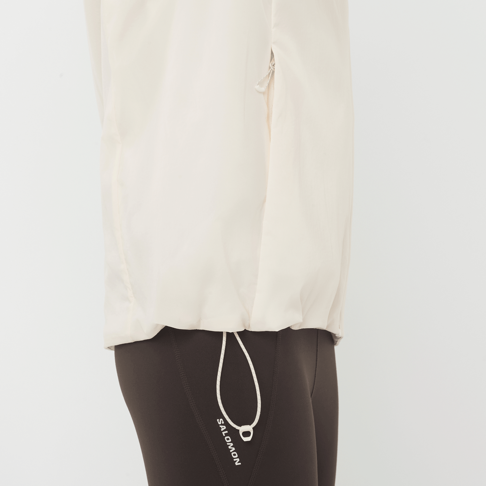 #Color_Whisper White