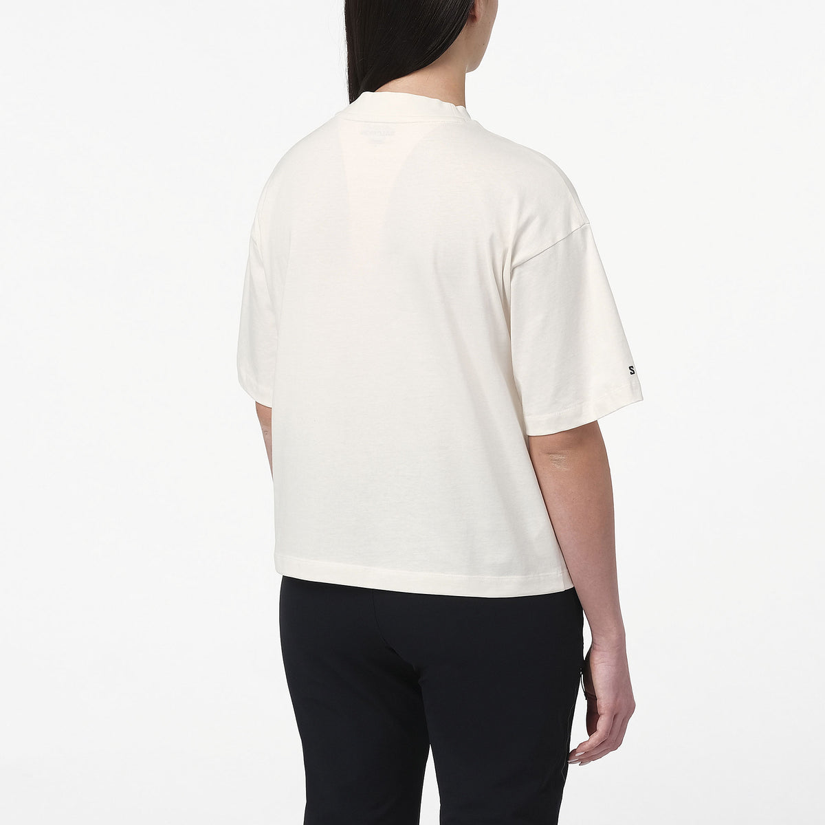 #Color_Whisper White