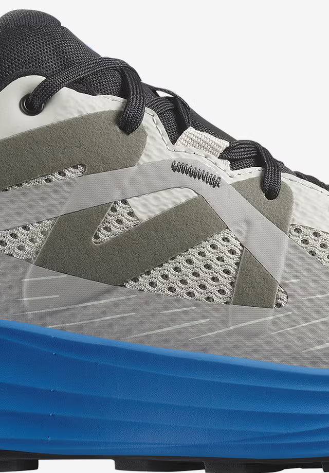 Amortiguación del asfalto al sendero